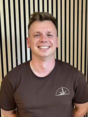 Momme Jahn aus dem Team der Physiotherapiepraxis Physiokompass Henke in Vechelde